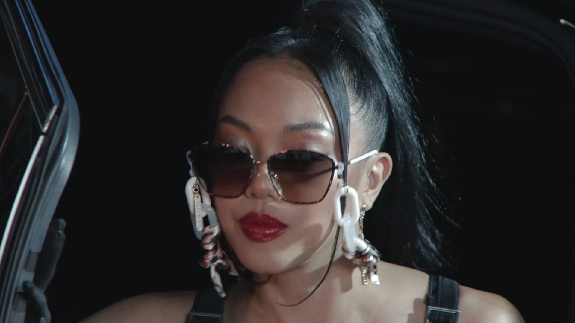 GUESS SS/2021 eyewear campaign film still
